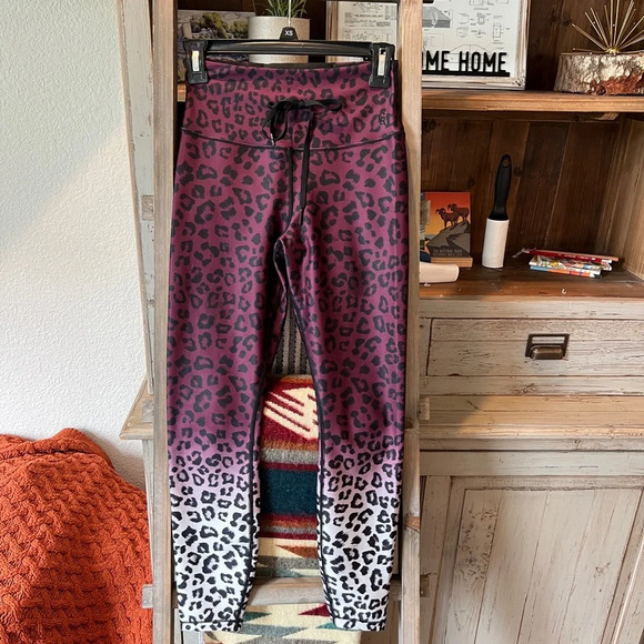 Good American women’s tie waist high rise leopard ombré leggings size XS(0) - Picture 1 of 11